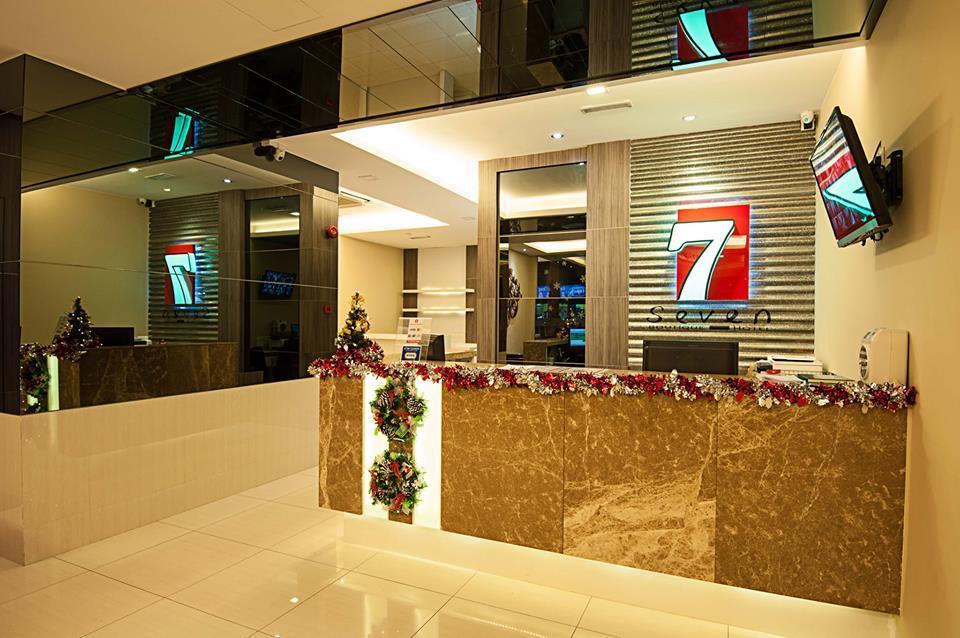Seven Hotel Putatan Экстерьер фото